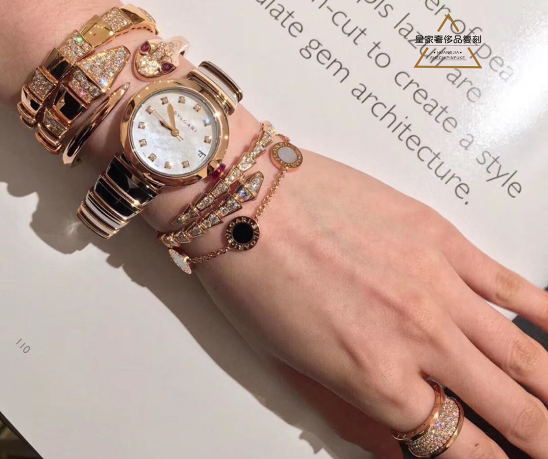 Bvlgari 宝格丽LVCEA女式腕表，真正富婆式带法