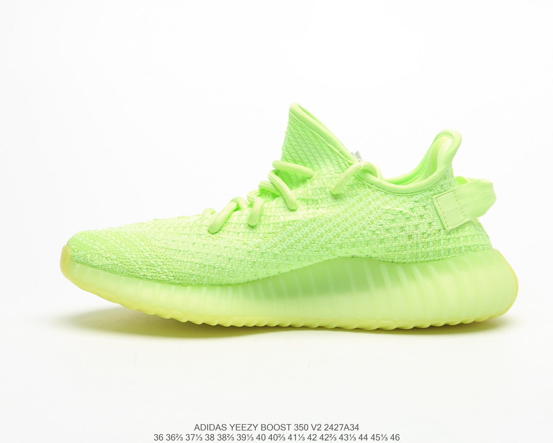 公司级福利💯
采用了透明材质的设计！adidas 椰子Yeezy 350v2 “Static”系列百搭轻便爆米花中底慢跑鞋 尺码：36 36.5 37 38 38.5 39 40 40.5 41 42 42.5 43 44 44.5 45 46 编码：2427A34