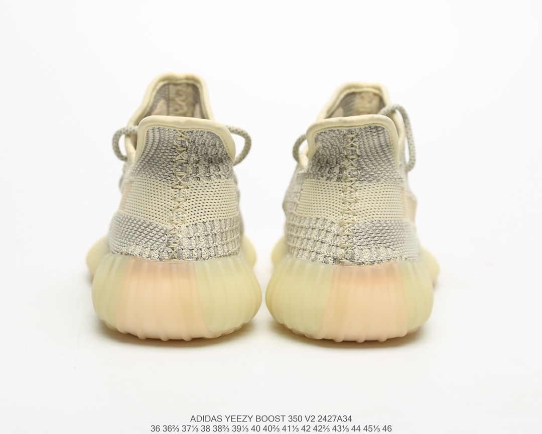 公司级福利💯
采用了透明材质的设计！adidas 椰子Yeezy 350v2 “Static”系列百搭轻便爆米花中底慢跑鞋 尺码：36 36.5 37 38 38.5 39 40 40.5 41 42 42.5 43 44 44.5 45 46 编码：2427A34