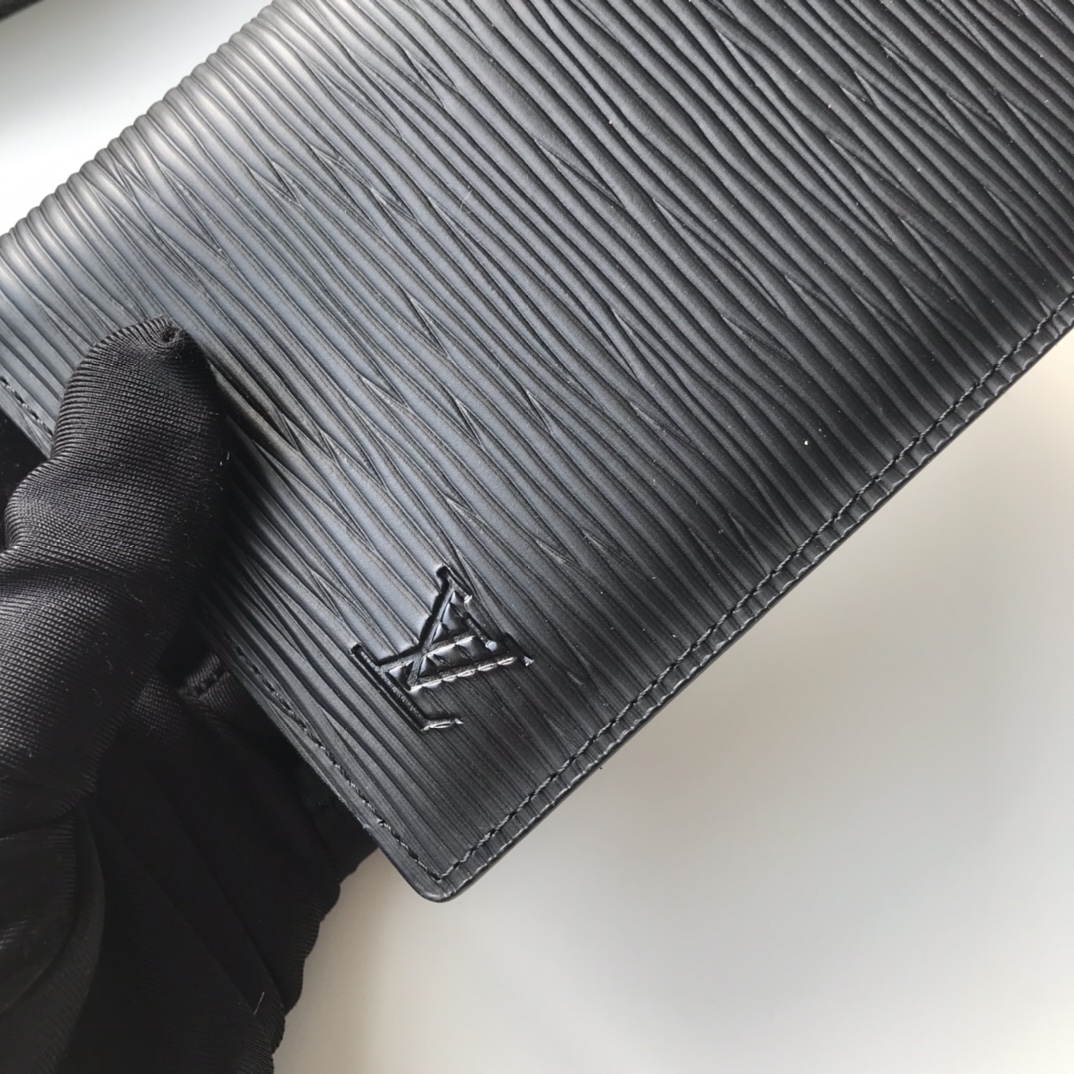 エレガントな旅行証件套 - 厳選された小牛皮製パスポートケース