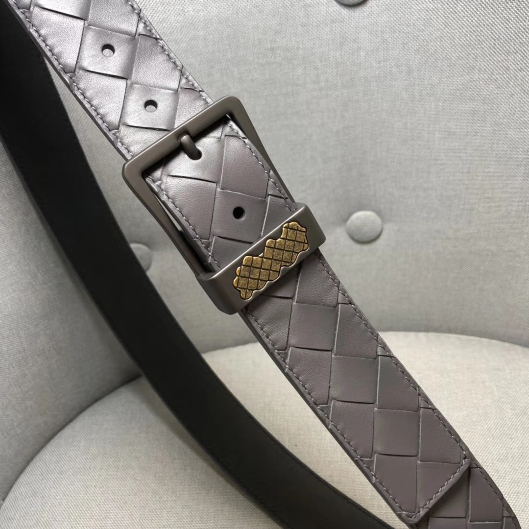 Bottega Veneta: Italian Luxury Brand Known for High-Quality, Low-Profile Process