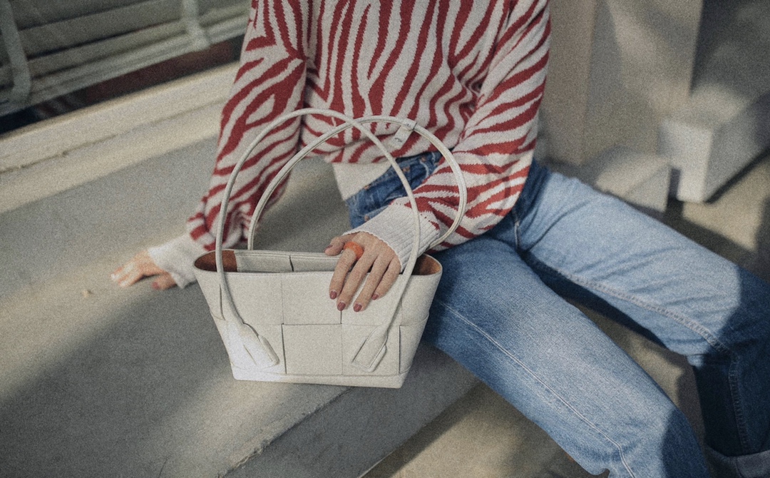 Bottega Veneta The Arco 33 BAG 575943石膏白
