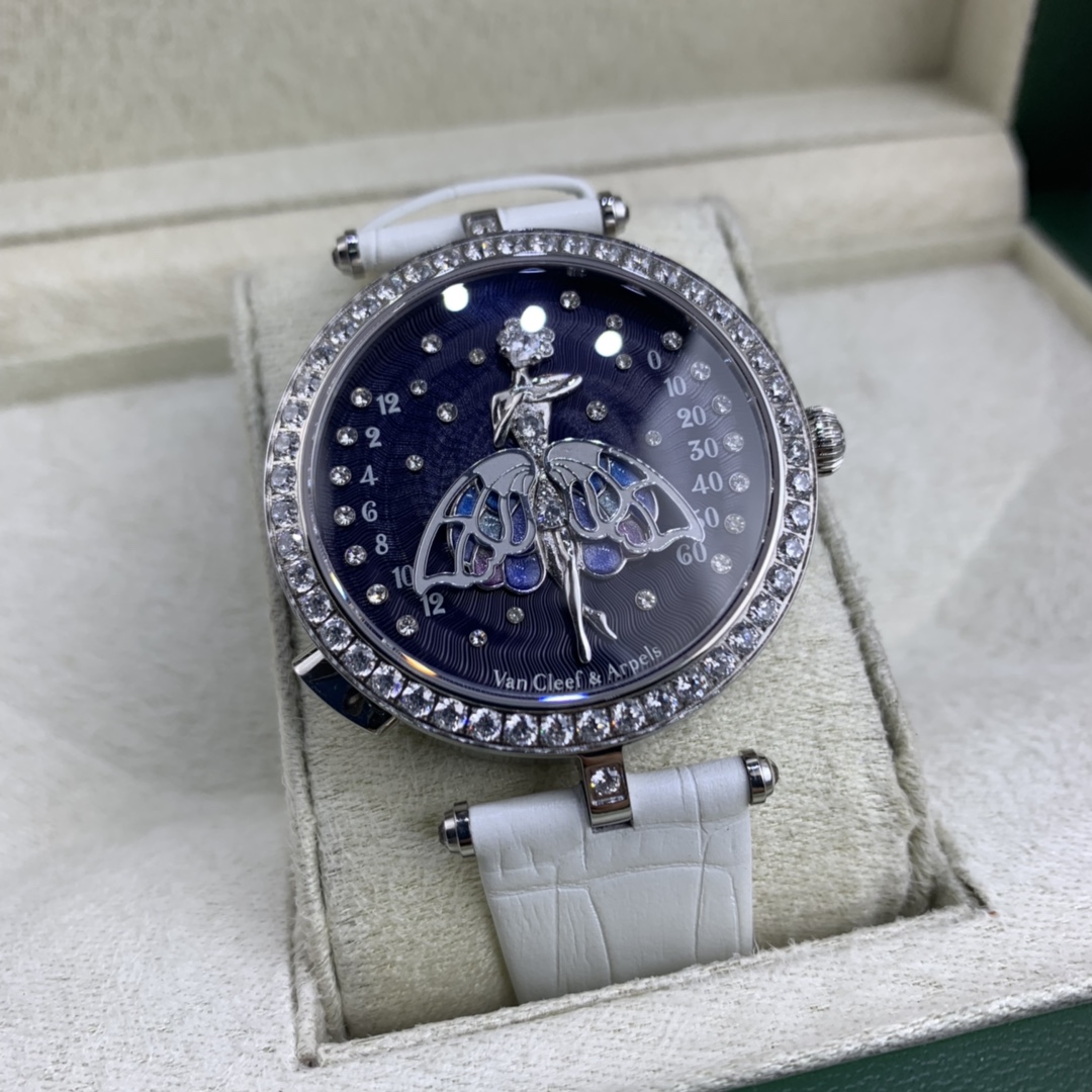 Van Cleef & Arpels 皇家 梵克雅宝诗意复杂功能腕表系列天使女神腕表 天使人物是925银雕刻打造 采用施华洛世奇水晶镶嵌 直径36*10毫米