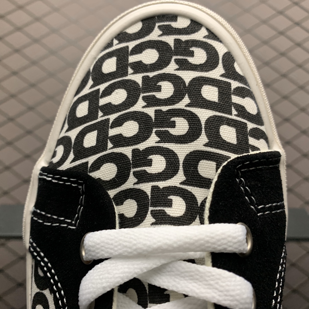 150 价格调整Comme Des Garcons x Vans 万斯 Authentic CDG Logo 川久保玲 万斯19款联名限定 低帮硫化休闲板鞋