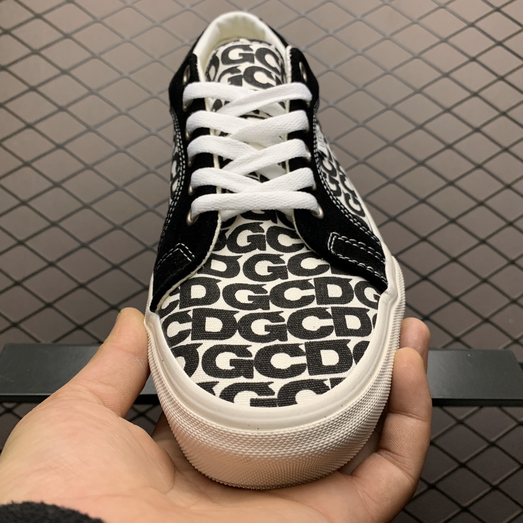 150 价格调整Comme Des Garcons x Vans 万斯 Authentic CDG Logo 川久保玲 万斯19款联名限定 低帮硫化休闲板鞋