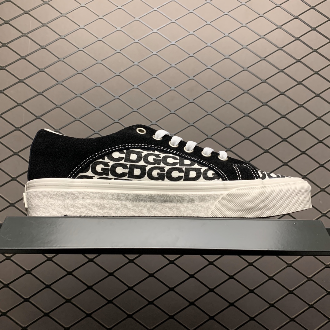 150 价格调整Comme Des Garcons x Vans 万斯 Authentic CDG Logo 川久保玲 万斯19款联名限定 低帮硫化休闲板鞋