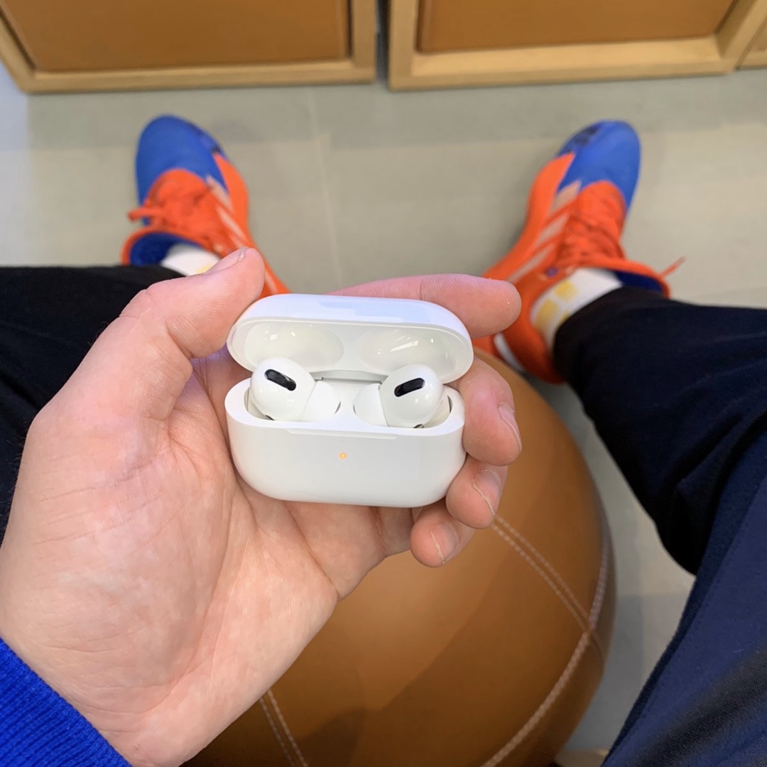 AirPodsPro三代耳机 上手素材