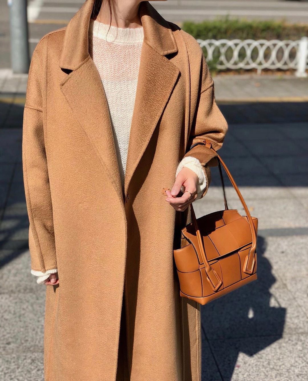Bottega Veneta The Arco 33 BAG 575943焦糖色