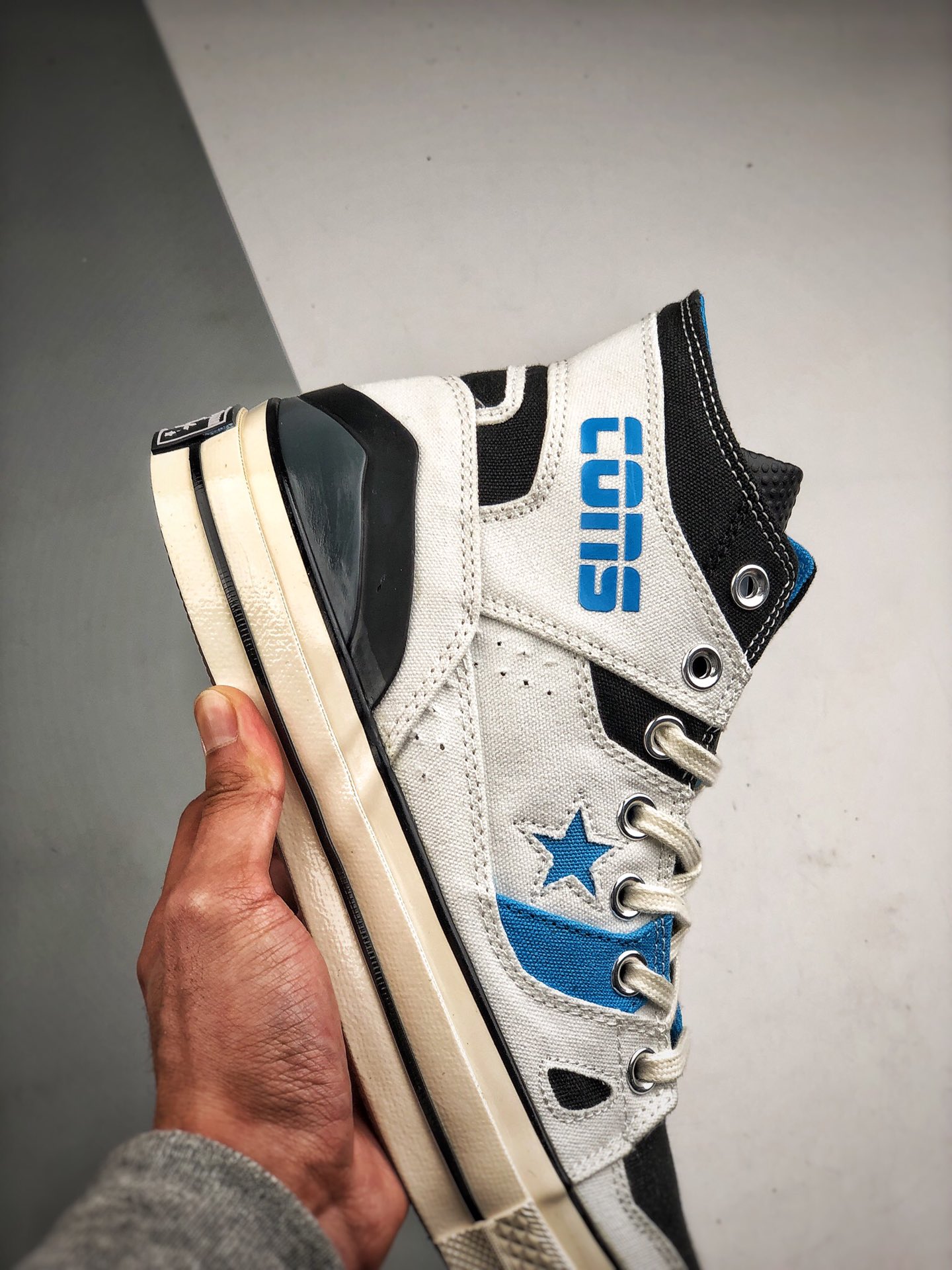 120 Converse Chuck 70 E260 Hi   将篮球鞋 ERX260 和品牌历史最悠久的 Chuck 70 鞋型合二为一