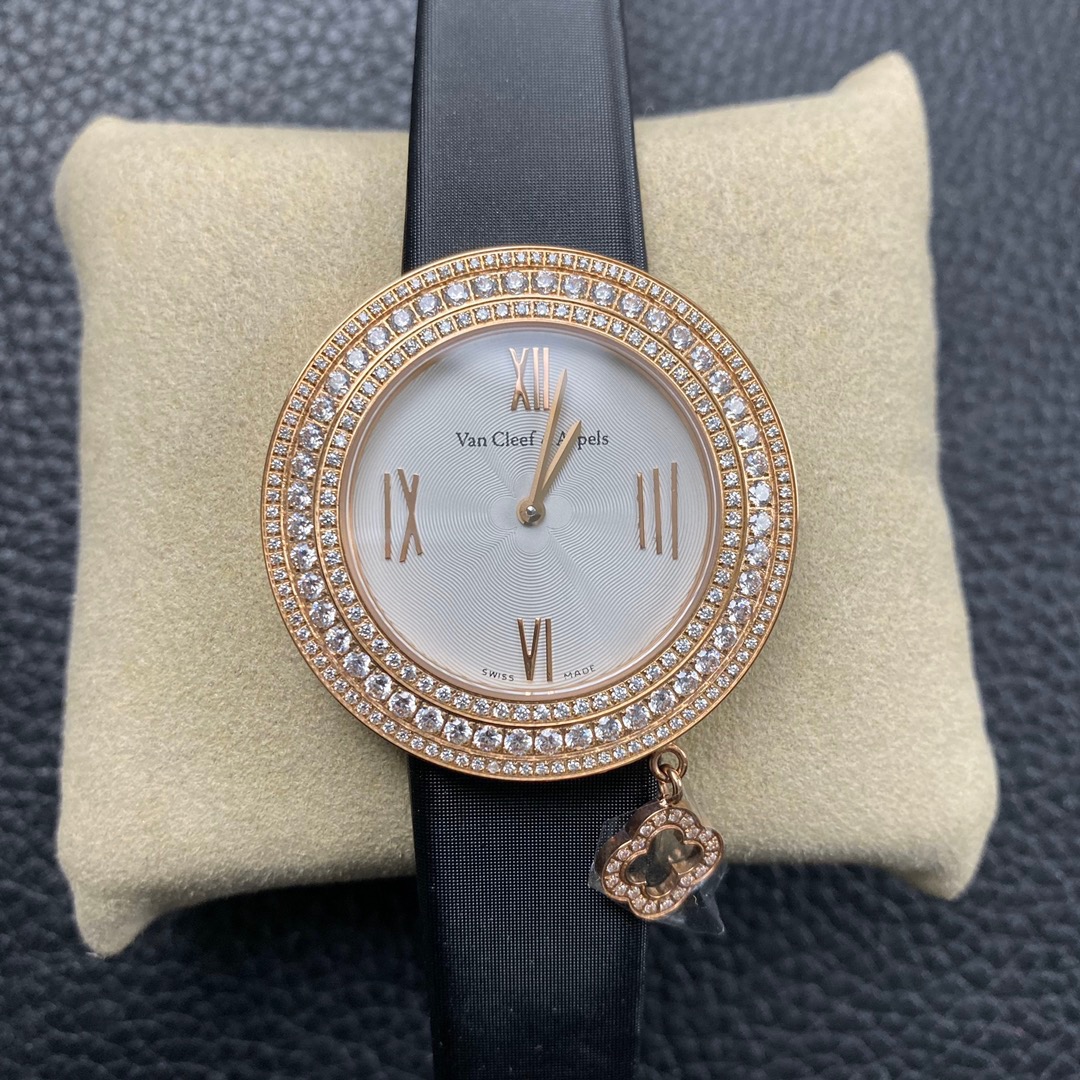 Van Cleef & Arpels 梵克雅宝家CHARMS系列女表腕表