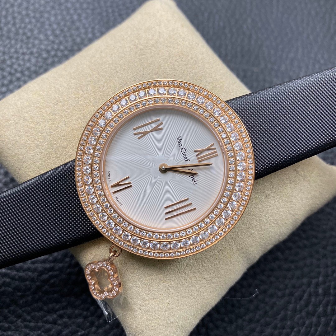 Van Cleef & Arpels 梵克雅宝家CHARMS系列女表腕表