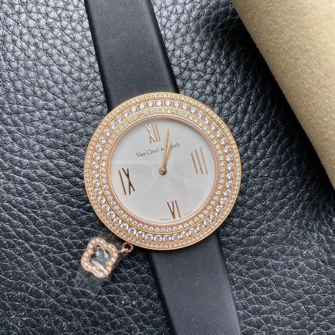Van Cleef & Arpels 梵克雅宝家CHARMS系列女表腕表