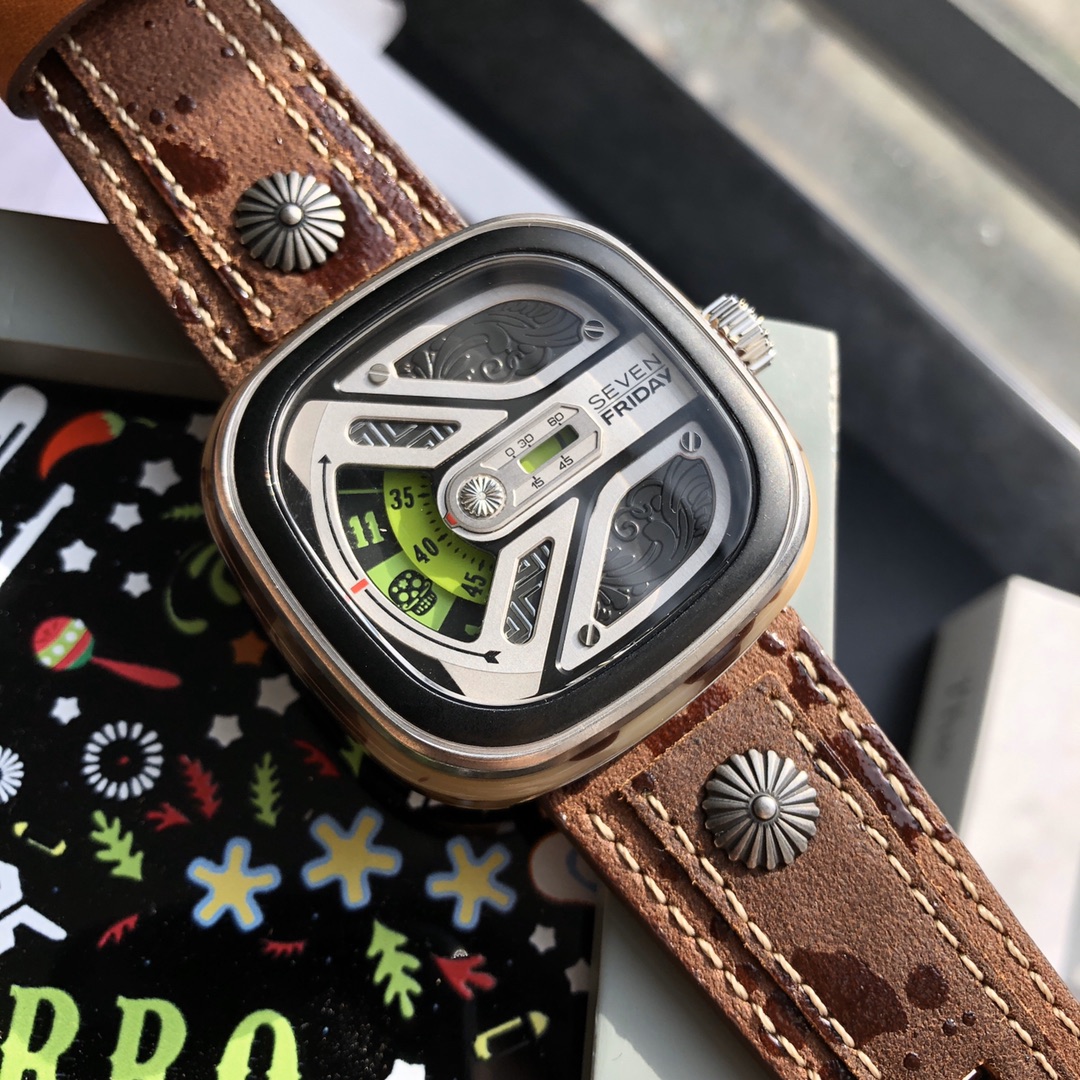 Часы SevenFriday