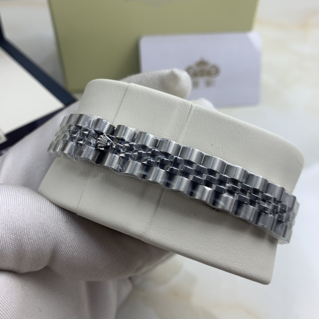 Rolex 皇家 劳力士日志系列28尺寸镶钻女表腕表