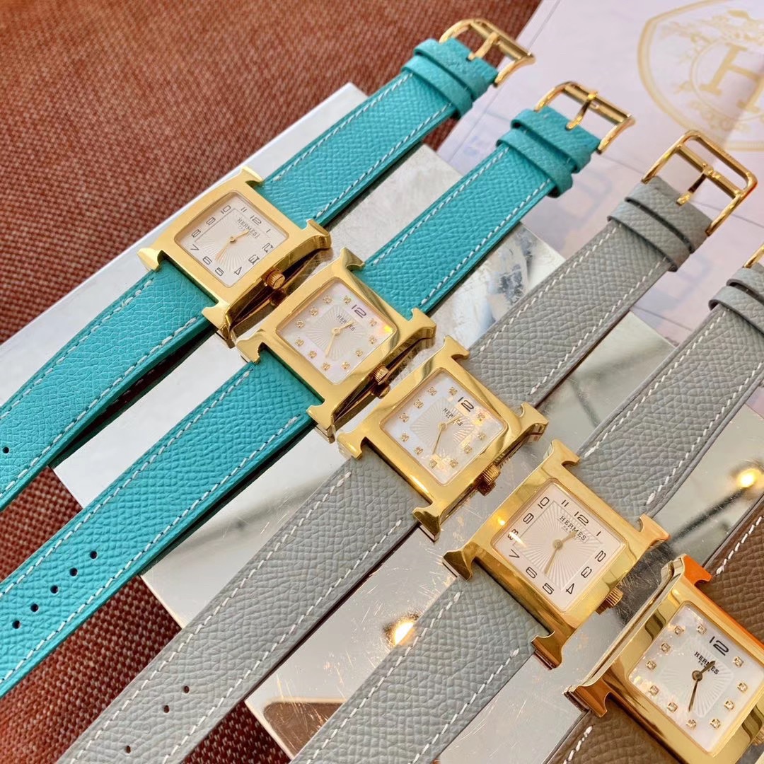 Hermès 爱马仕H形26mm 送礼最佳选择 针打发票hermes女表系列 最 带钻款 百搭王 丰富的颜色选择 H系列是hermes配货商品中的热门啊