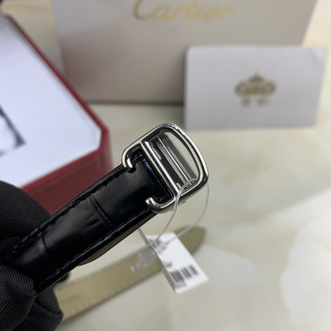 Cartier 皇家 卡地亚钥匙系列女款35尺寸腕表