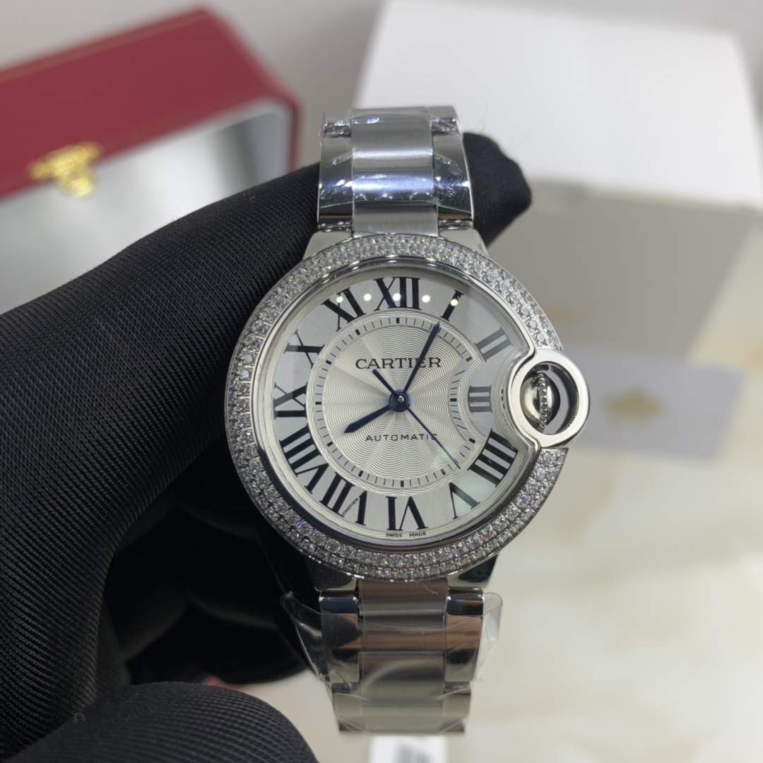 Cartier 皇家 卡地亚蓝气球系列女款33尺寸镶钻腕表
