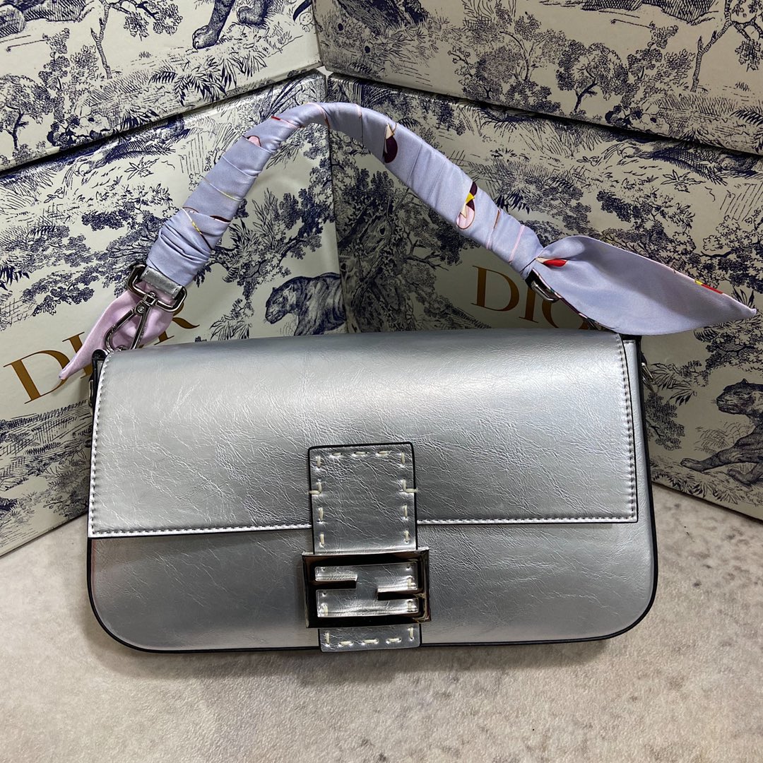 Almost Unused HERMES  Bag  Bolide 31 Tryon Rose Azaret Silver Metal Fittings Y