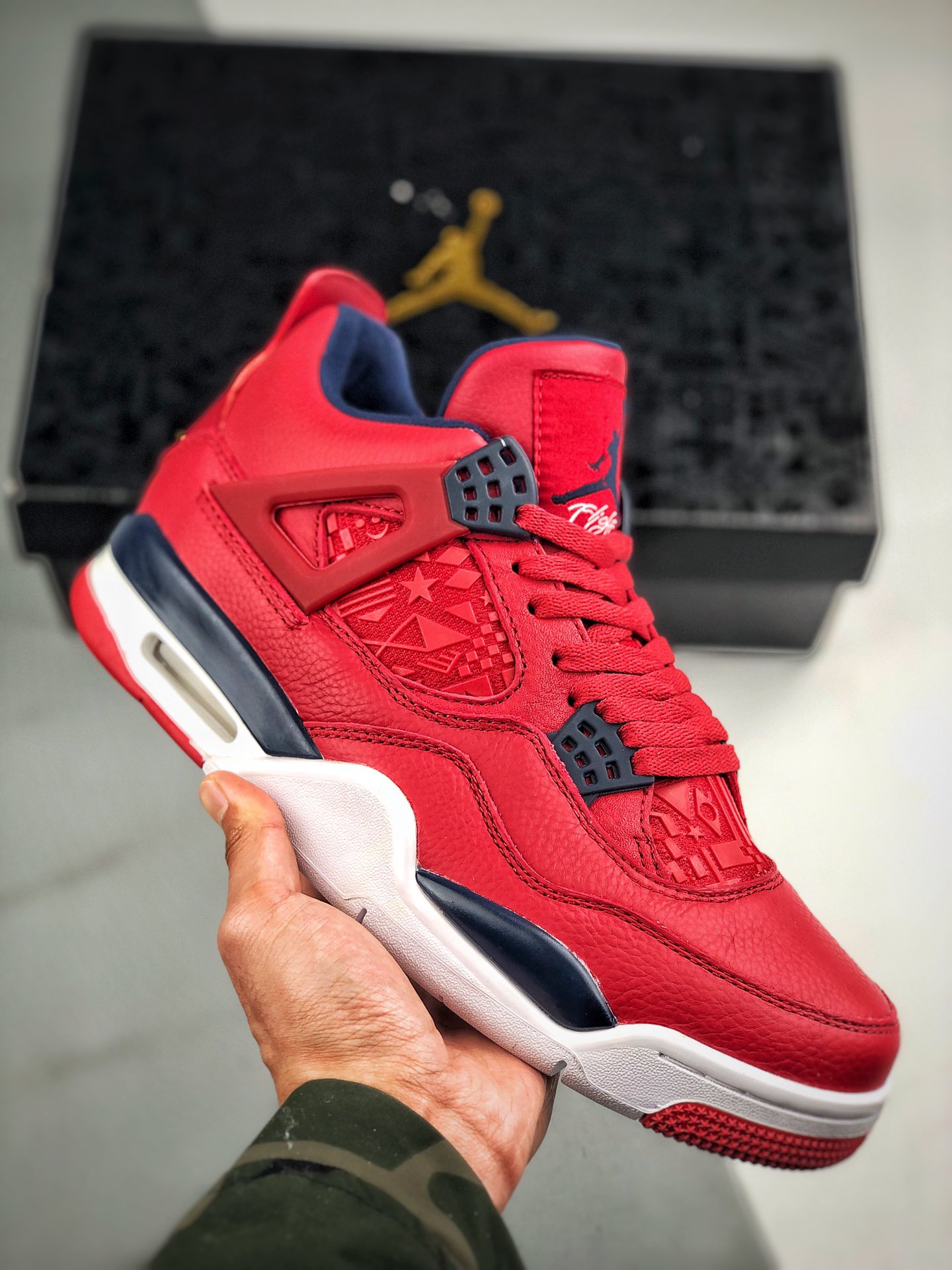 支持到付 【官方纯原版本 诠释市场最强四代】 Air Jordan 4 “FIBA Gym Red” 篮球世界杯 全码出货通知‼ 纯原市场最高工艺复刻 无色差修正 #原盒原配 独家配原鞋拆解开发 #原楦原纸板开发 全市场最纯正四代版型 #…
