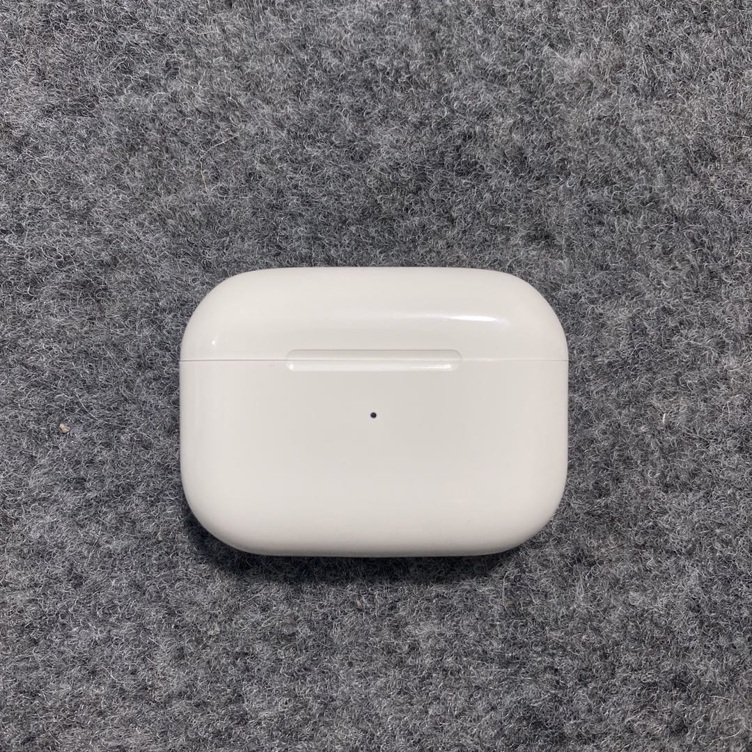 支持放店2xx 价格美丽!
AirPods Pro 苹果三代 ln毒版
原装黑网罩+三角合页 正确降噪标志
设置页面直接修改名字 可设置左右耳操作
真实透明降噪功能 秒杀市面通货不带降噪
完美支持共享音频 1.7石墨喇叭 音质小钢炮
真实电量显示 带出仓检测 拿出耳朵显示左右耳电量
完美匹配任何手机 游戏吃鸡语音零延迟
手机自带查找定位功能 稳定输出
原厂包装盒 四张说明书
赠送原装三种尺寸入耳胶塞 可自行更换
序列号全部支持查询 耳机全部显示正品带保修
本地报货赠送卡通保护壳 无线充电盘 毒证书 毒发货纸箱
外观不磨花支持退换 耳机质保三个月 闪电售后!