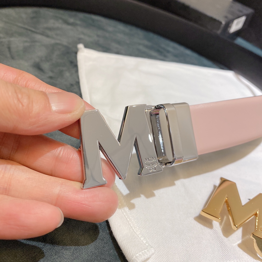 MCM2020款女士经典白色金色双面