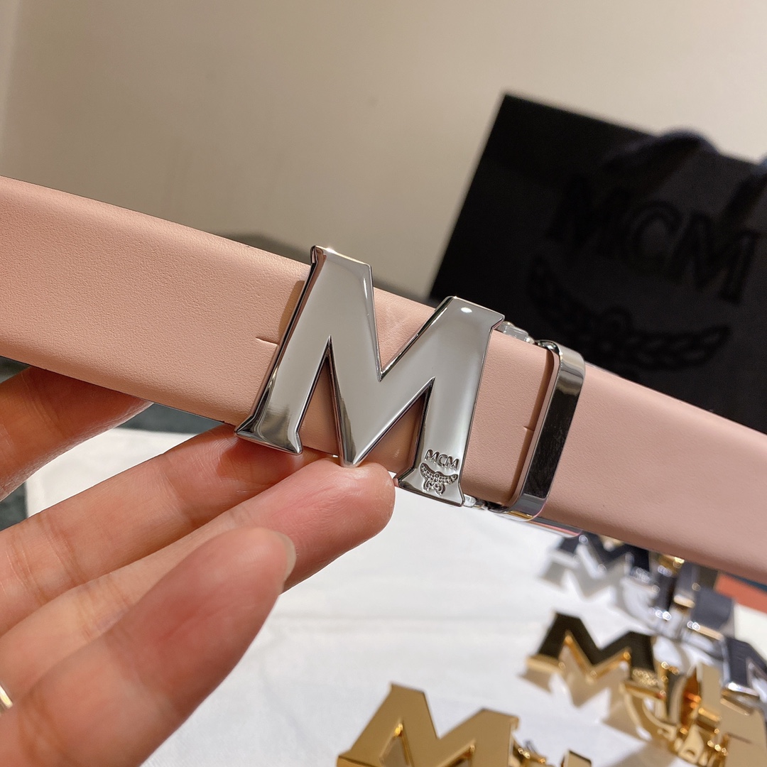MCM2020款女士经典白色金色双面