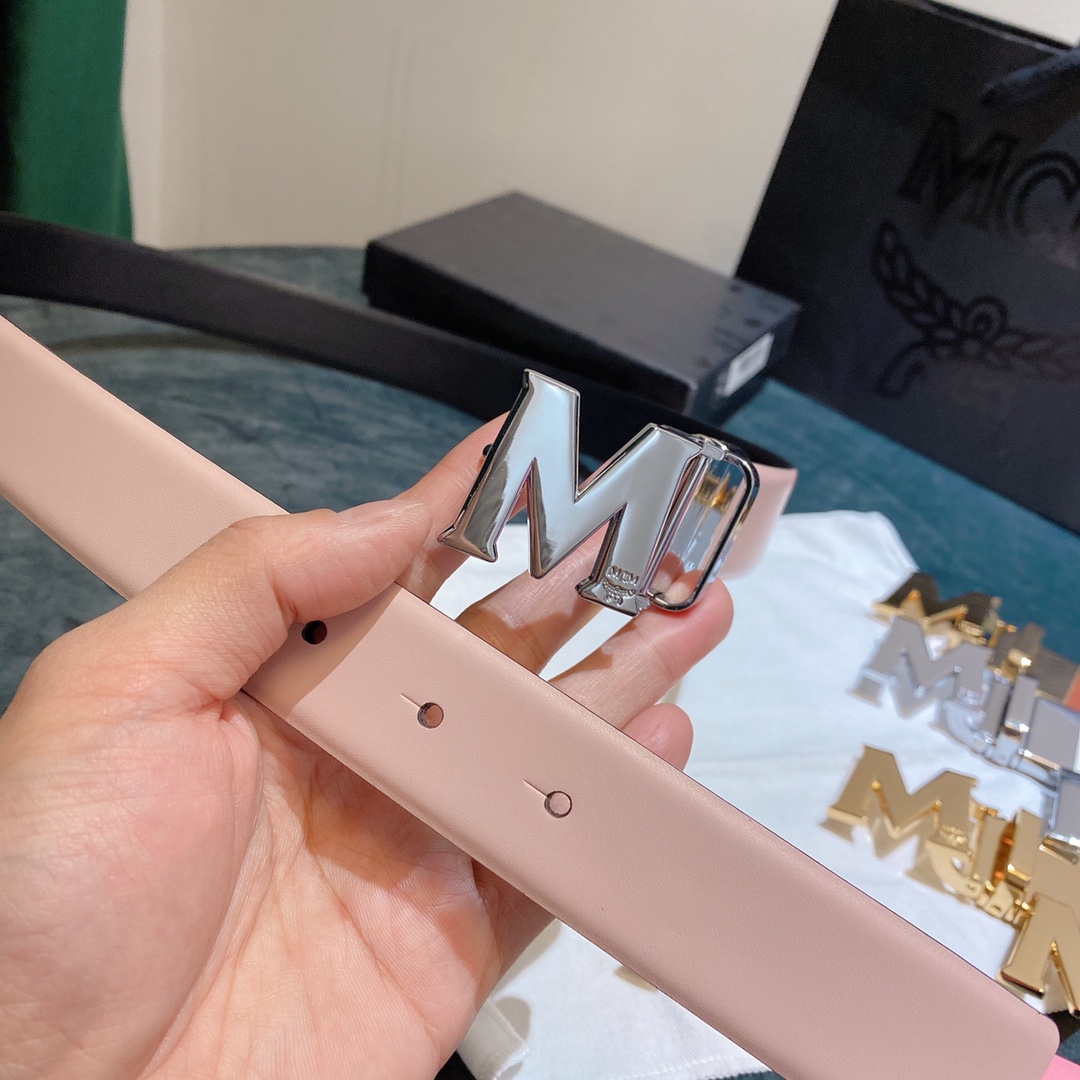MCM2020款女士经典白色金色双面