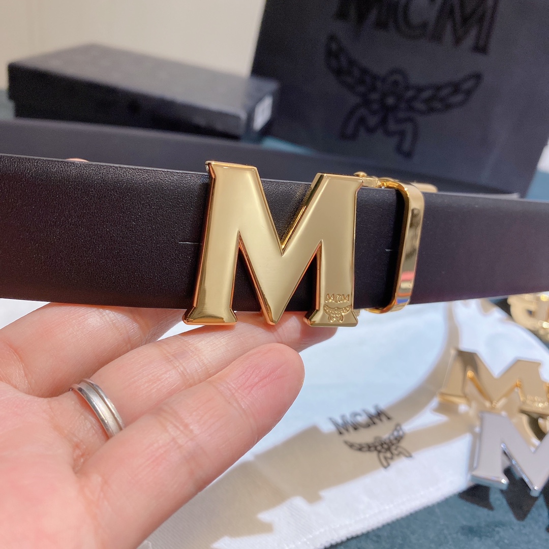 MCM2020款女士经典白色金色双面