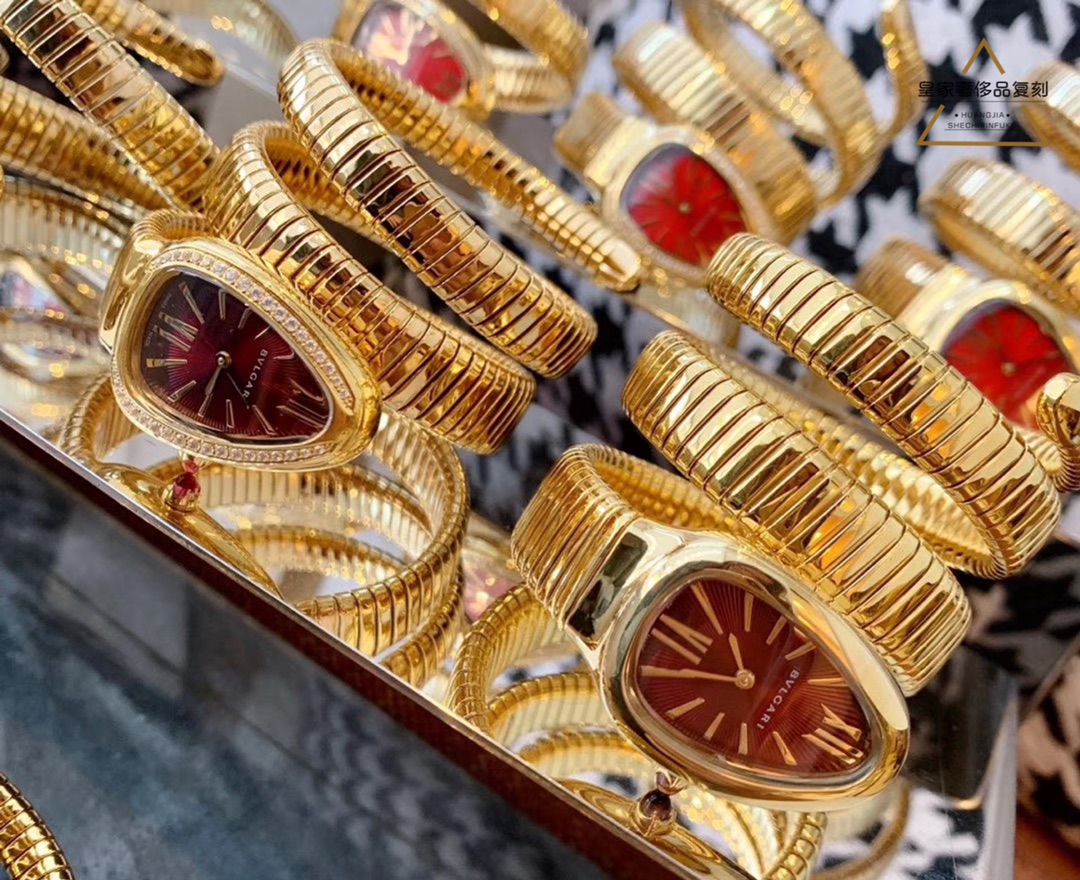 Bvlgari 宝格丽全金表带蛇形女款腕表