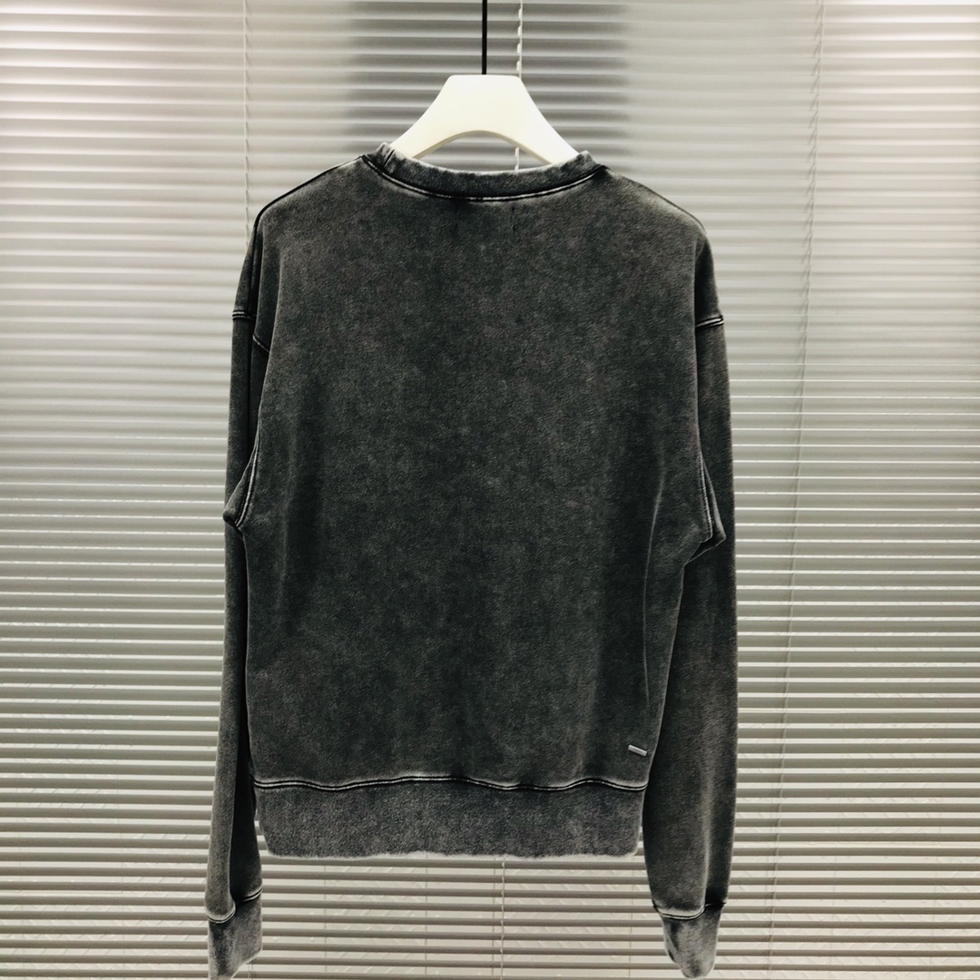[Armani Women