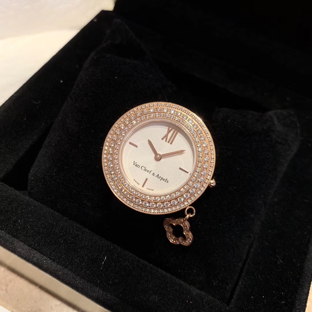 Van Cleef & Arpels 梵克雅宝Charms Gold系列