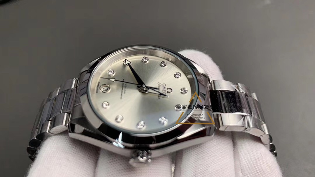 Omega 欧米茄海马女款150腕表，用钻石代替时间的腕表，都不差