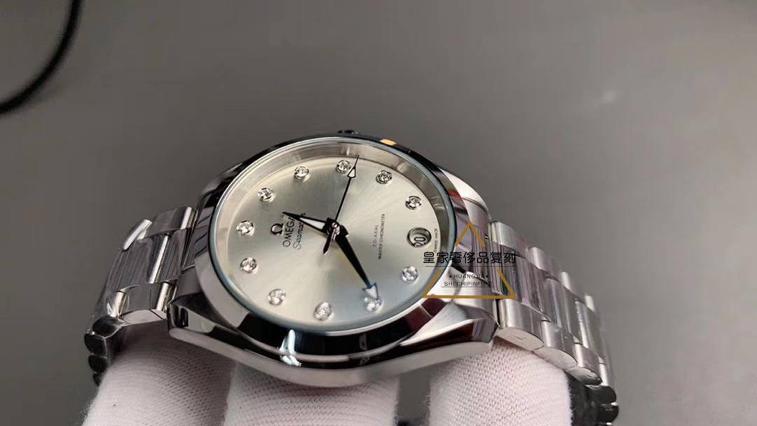 Omega 欧米茄海马女款150腕表，用钻石代替时间的腕表，都不差