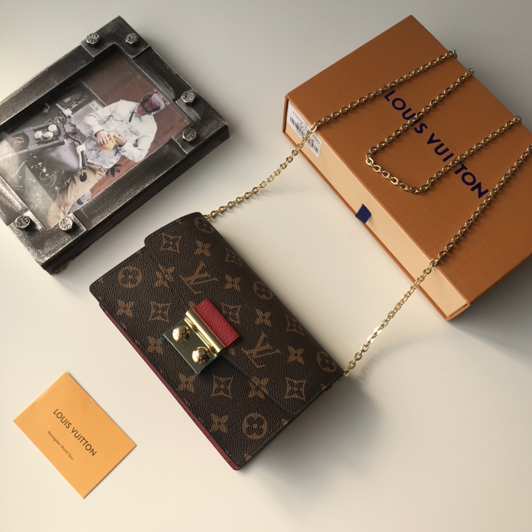 هل تبحث عن
 لويس فيتون LV Flore محفظة الجيب نسخة طبق الأصل AAA+
 تقسم Monogram Canvas جلد العجل قماش البقر سلسلة M62020