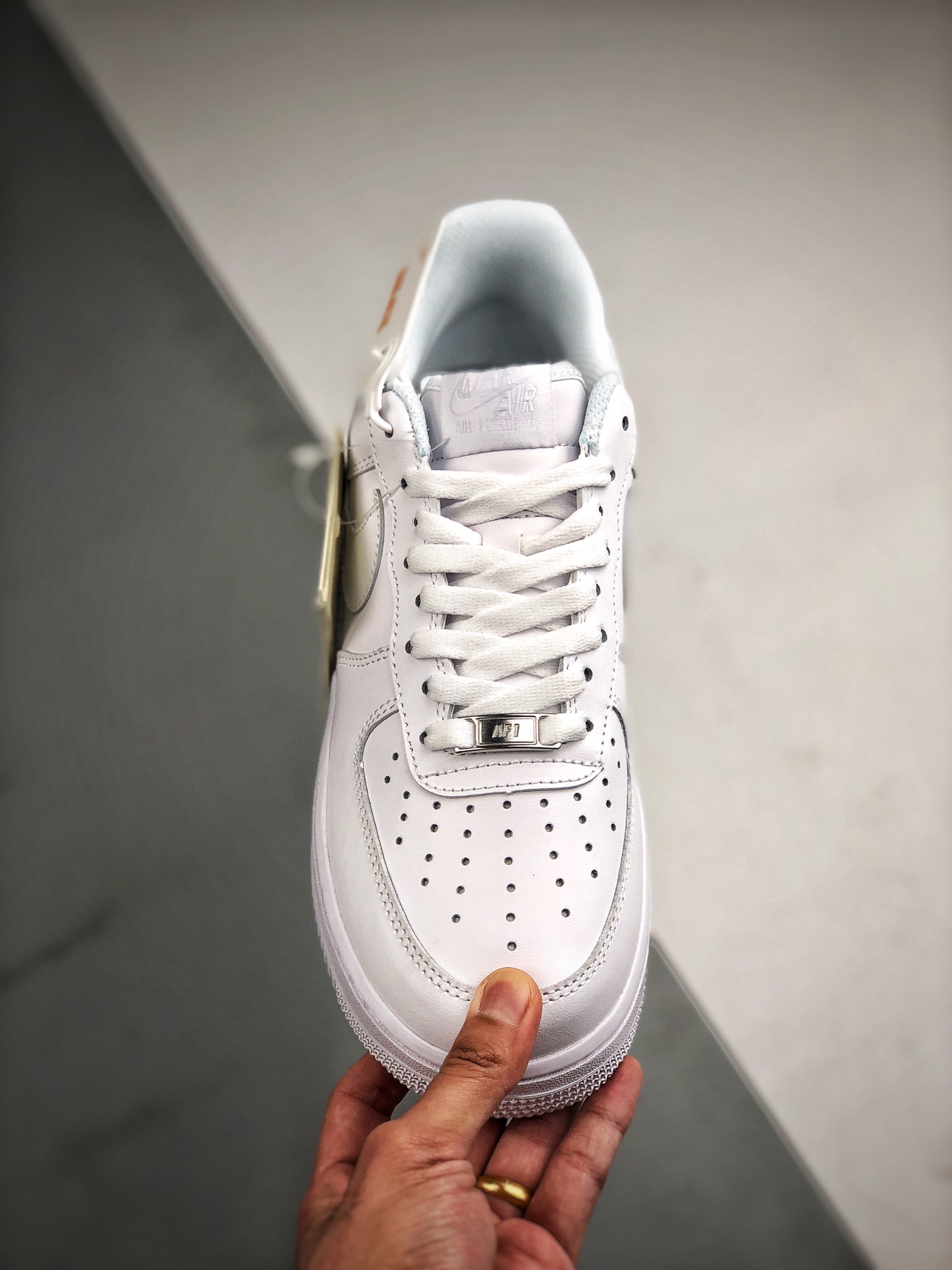 170 Air Force 1 Low 空军经典纯白