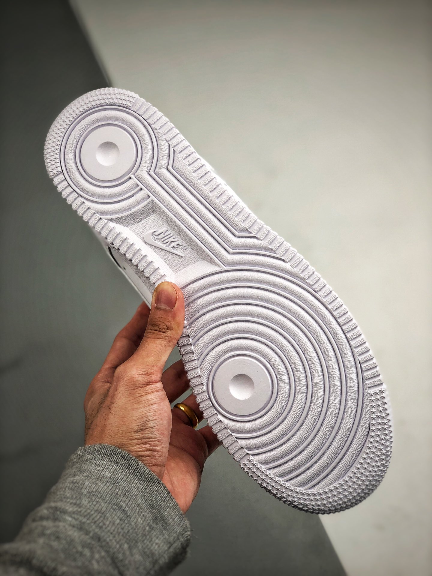 170 Air Force 1 Low 空军经典纯白