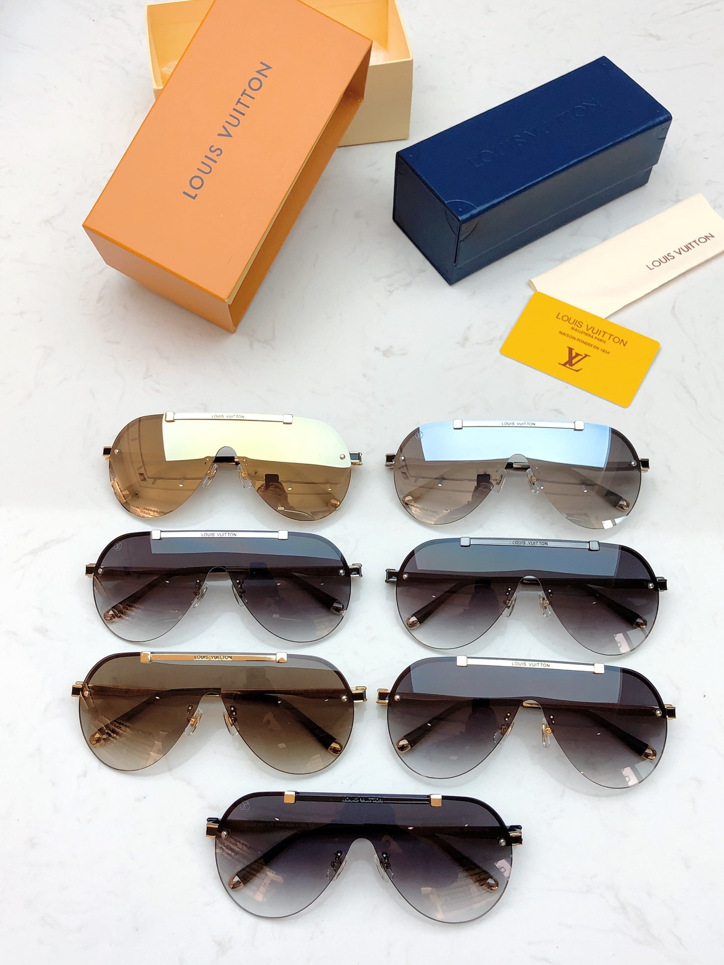 Where can I buy
 Louis Vuitton AAAA
 Sunglasses