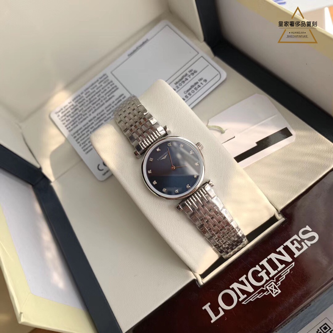 Longines 浪琴嘉岚系列女表体现了以飞翼沙漏标志而闻名于世的浪琴品牌最古老的制造美学