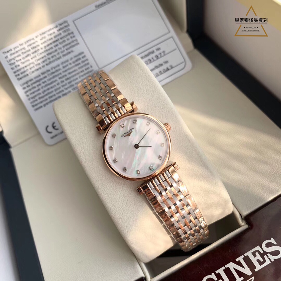 Longines 浪琴嘉岚系列女表体现了以飞翼沙漏标志而闻名于世的浪琴品牌最古老的制造美学