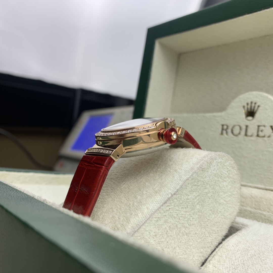 Bvlgari 皇家 宝格丽女款镂空机械腕表