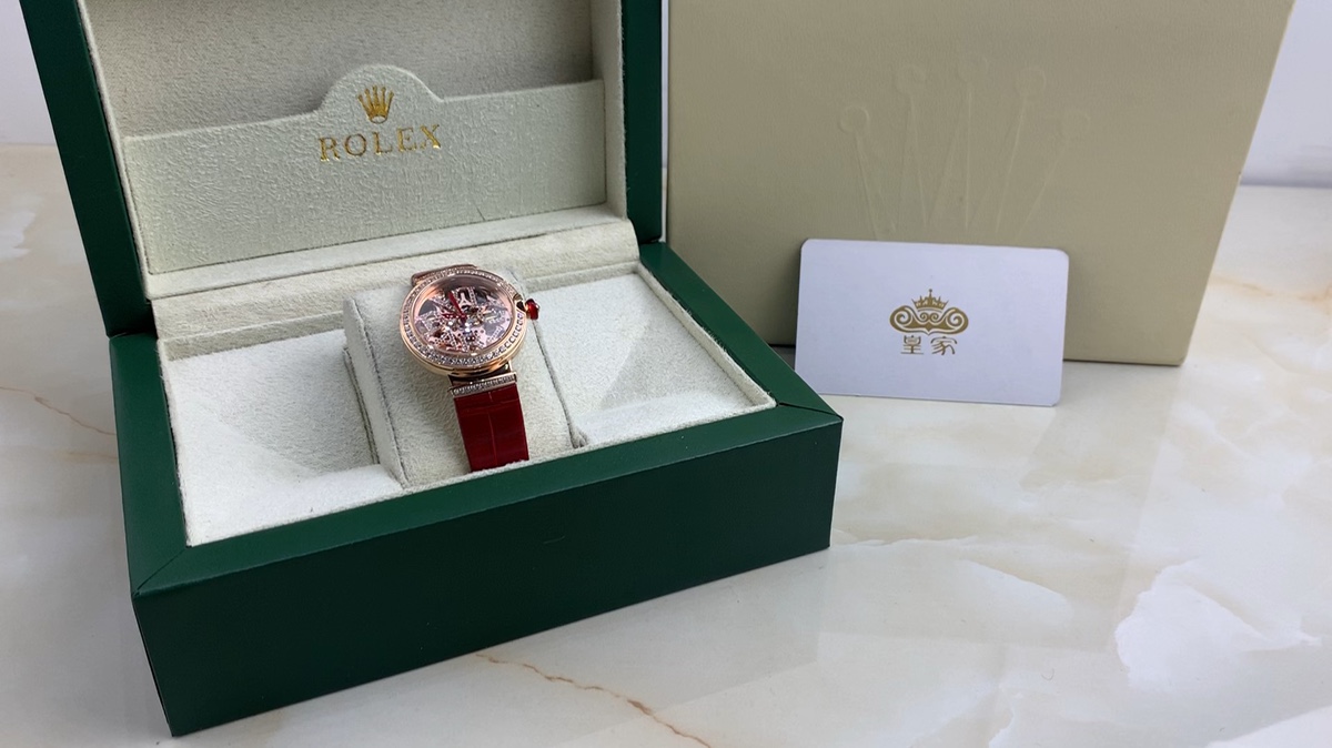 Bvlgari 皇家 宝格丽女款镂空机械腕表视频欣赏