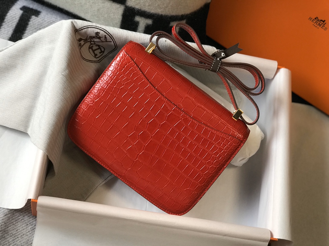 Hermès Constance 18 Crocodile Leather Shoulder Bag, Rouge H with Gold Hardware 2 i1577516607 8311 1