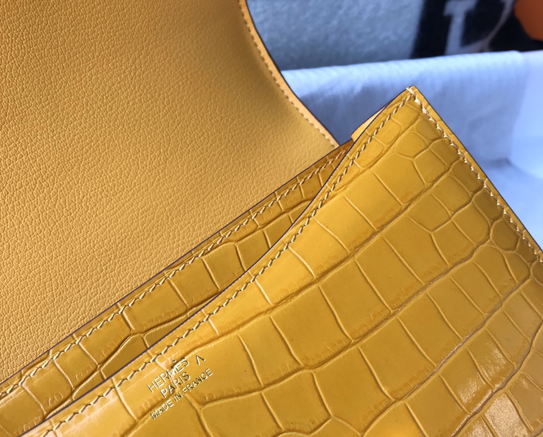 Hermès Constance 18 Crocodile Amber Shoulder Bag with Gold Hardware 8 i1577524292 4401 6