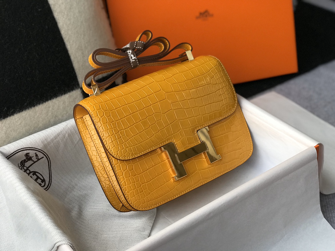 Hermès Constance 18 Crocodile Amber Shoulder Bag with Gold Hardware 5 i1577524292 7655 3