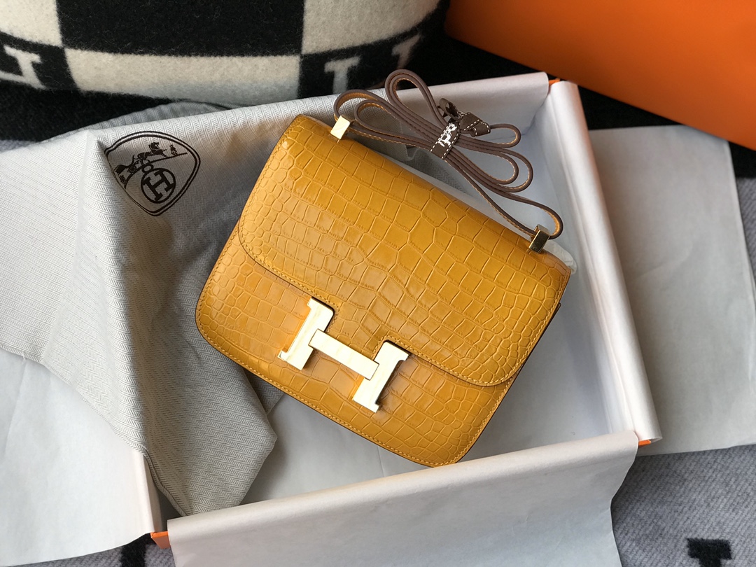 Hermès Constance 18 Crocodile Amber Shoulder Bag with Gold Hardware 3 i1577524292 9338 1