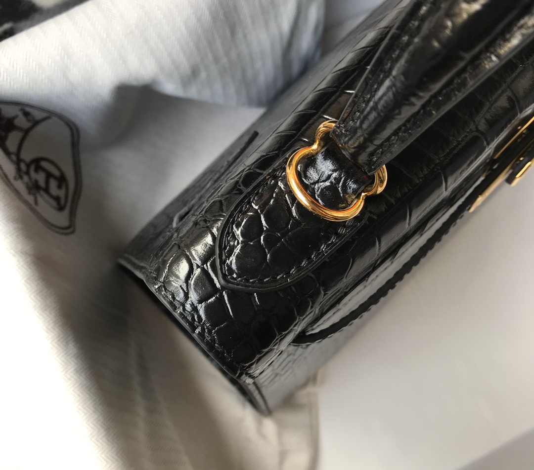 Hermes Kelly 28cm Black Alligator Leather Gold Hardware Satchel Handbag 7 i1577951423 1834 5