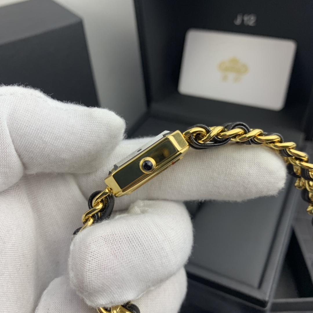 Chanel 皇家 香奈儿PREMIERE系列精钢皮革女表