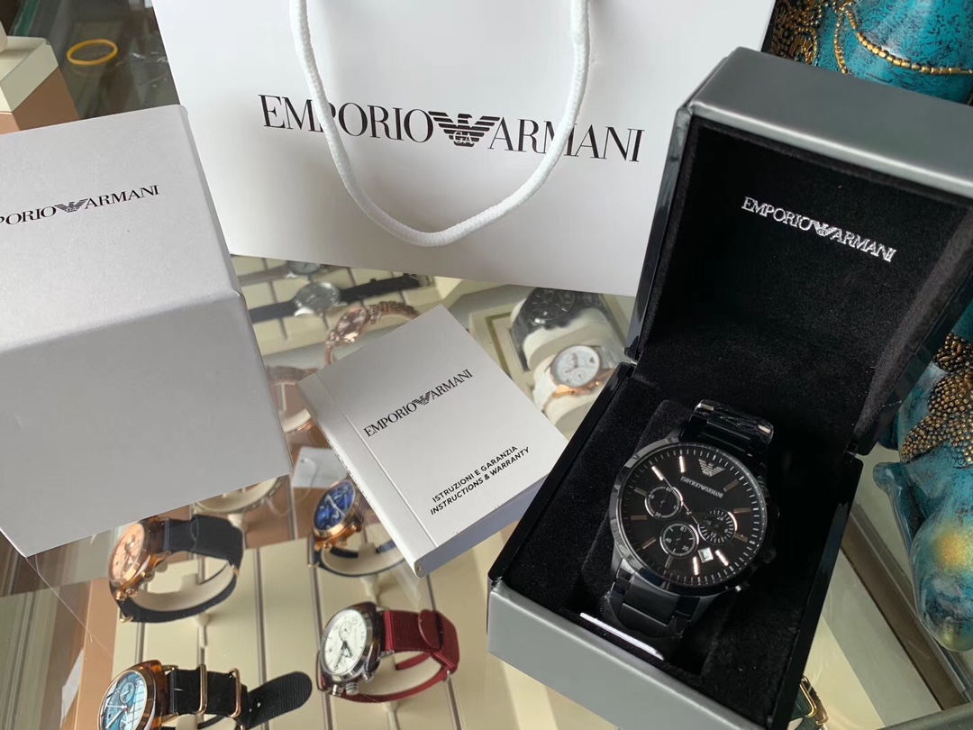 批💰380。 支持香港、美国直邮。
正品！Armani 阿玛尼手表 香港现货AR2453 男款黑陶瓷腕表 4cm表盘 有日期窗口 50m防水 夜光指针～陶瓷手表轻薄！不褪色！耐磨！包装➕30。