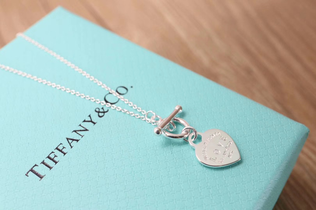 Tiffany & Co. 925纯银、Tiffany&Co.珐琅爱心针扣项链