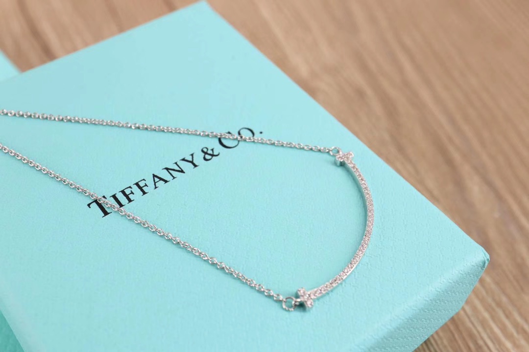 Tiffany & Co. Tiff……纯银微笑无钻、 精工实物